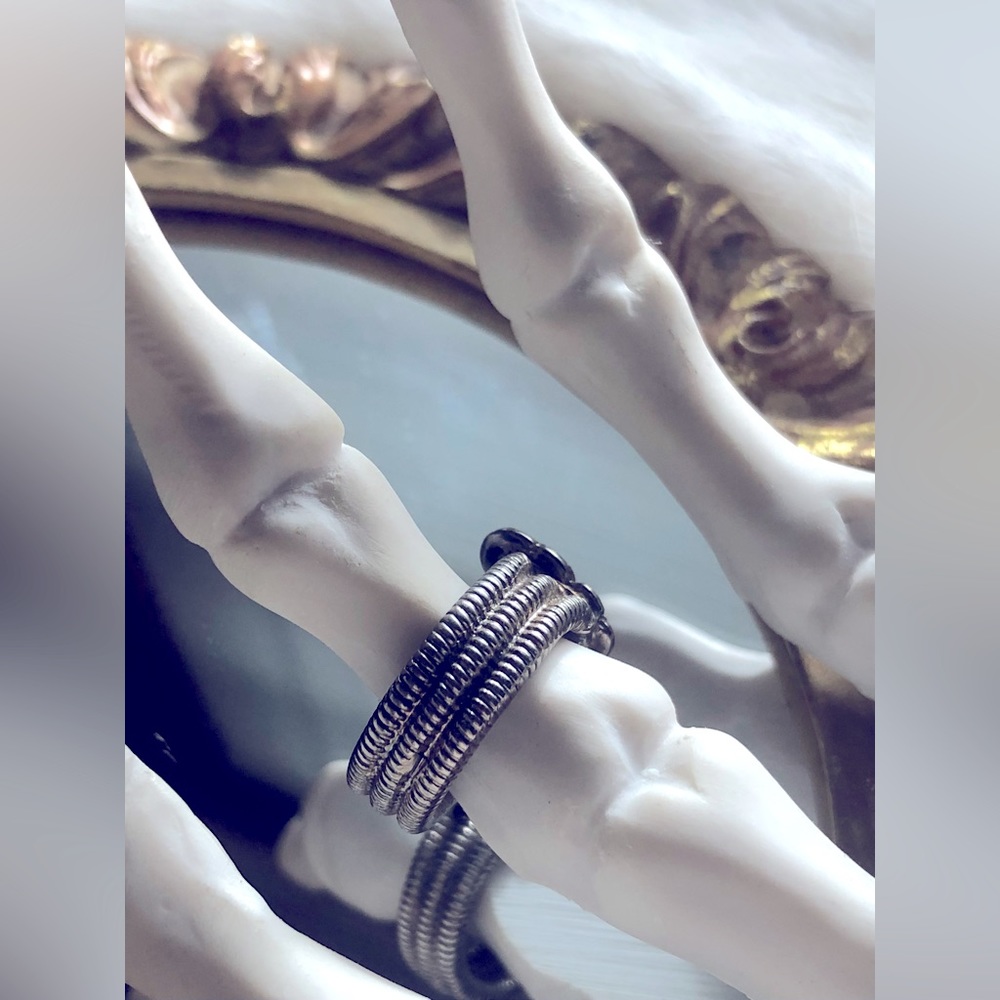 Silver Butterfly Ring - Picture 9 of 10